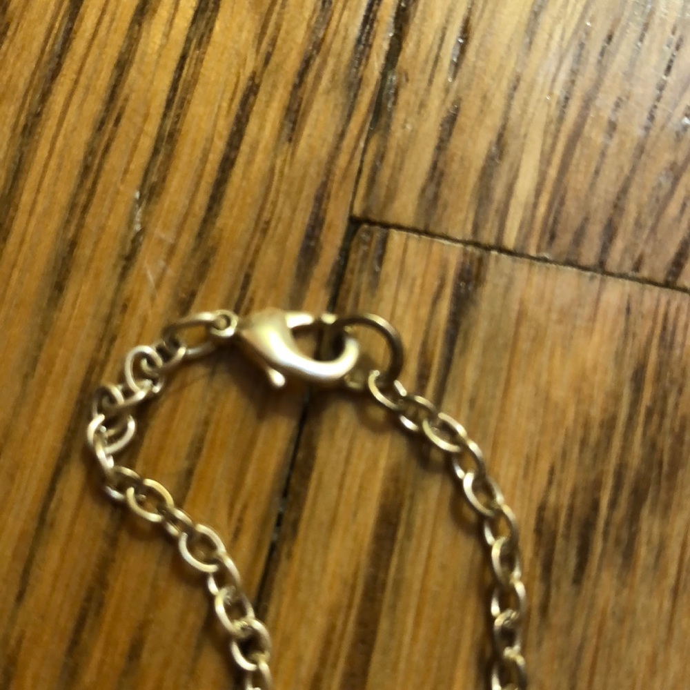 Girls Bow Necklace - Picture 3 of 3